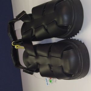 NEW Men's Kirby 2 Faux Leather Black Fishermans Sandals Sz. 10